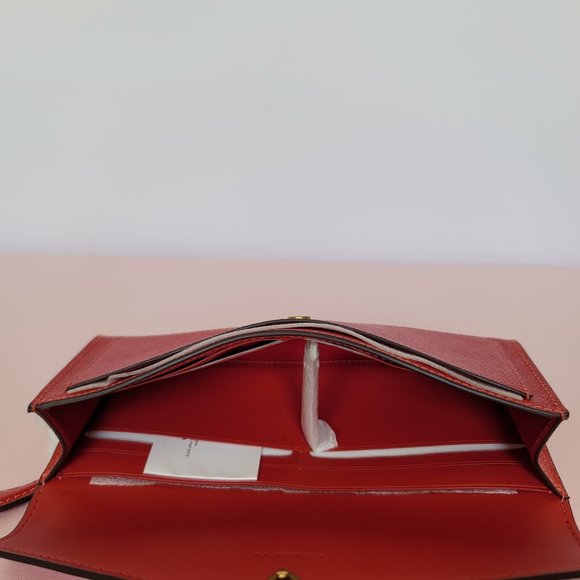 COACH Wyn Crossgrain Leather Wallet –Sport Red color⭐ - Picture 13 of 16